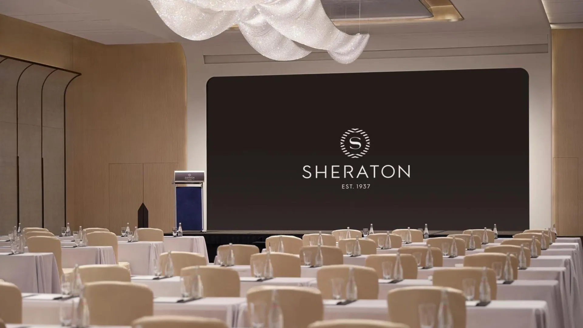 Sheraton Hong Kong Hotel & Towers