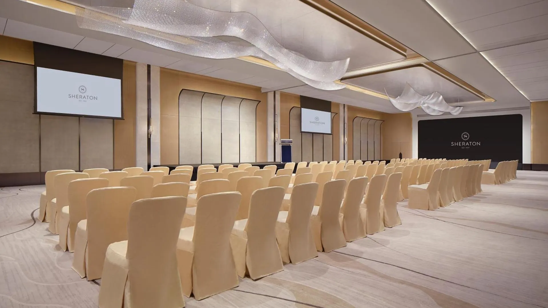 Sheraton Hong Kong Hotel & Towers