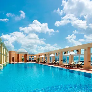 The Royal Garden Hotell